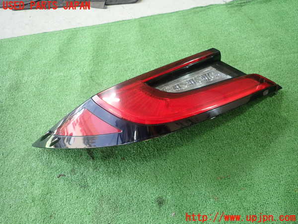 5UPJ-20821536]BRZ(86)(ZD8)左テールランプ 中古_m0002.jpg
