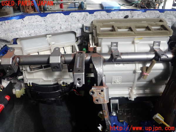 5UPJ-20826081]BRZ(86)(ZD8)エバポレーター1 ジャンク部品取り_m0001.jpg