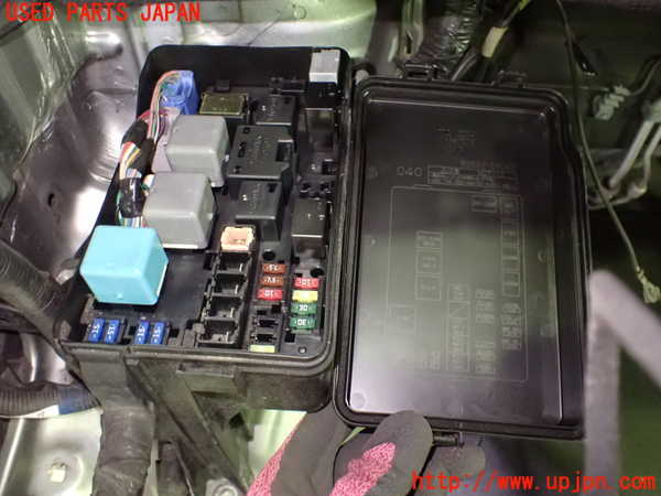 1UPJ-20836743]アルファード(GGH20W)ヒューズボックス3 中古_m0002.jpg