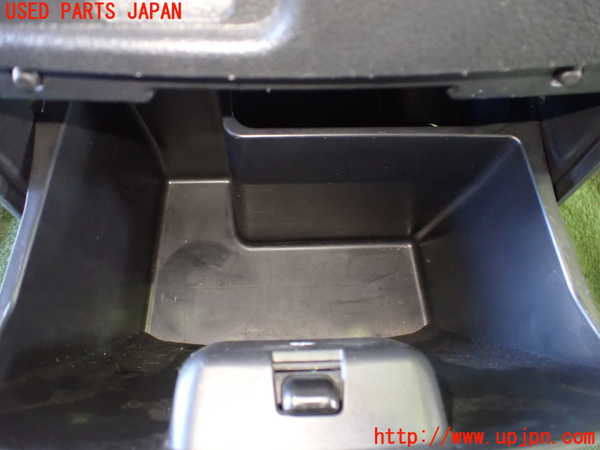 5UPJ-20837549]アルファード(GGH20W)コンソール 中古_m0003.jpg