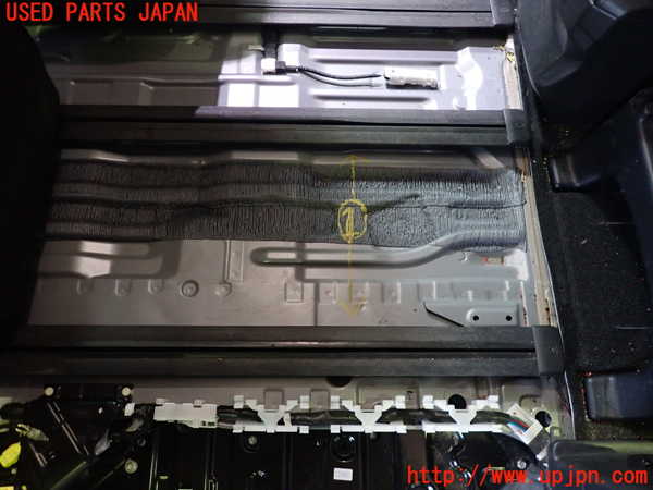 5UPJ-20837496]アルファード(GGH20W)シートレール① (２列目右) 中古_m0001.jpg