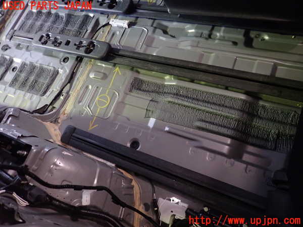 5UPJ-20837496]アルファード(GGH20W)シートレール① (２列目右) 中古_m0002.jpg