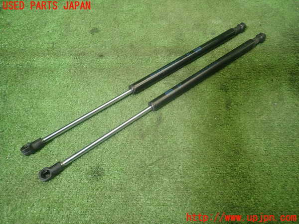 5UPJ-20841586]セレナ e-POWER(HFC27)バックドアガラスダンパー 中古_m0002.jpg