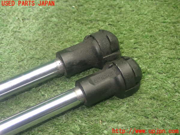 5UPJ-20841586]セレナ e-POWER(HFC27)バックドアガラスダンパー 中古_m0004.jpg
