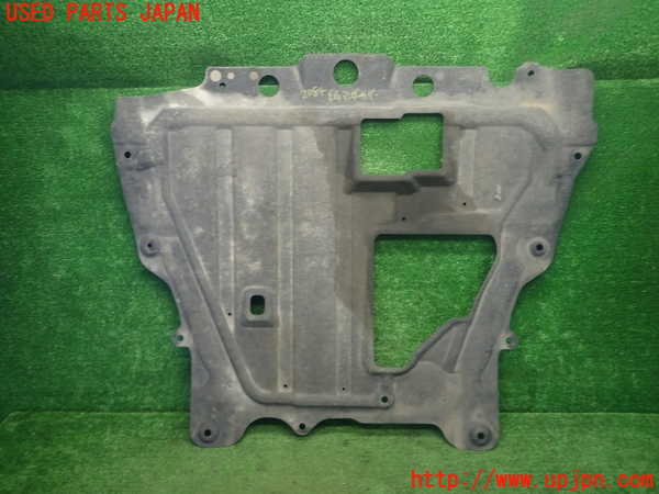 5UPJ-20842170]セレナ e-POWER(HFC27)エンジンアンダーカバー 中古_m0002.jpg