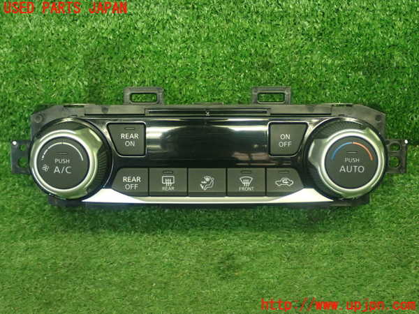 5UPJ-20846066]セレナ e-POWER(HFC27)エアコンスイッチ1 中古_m0001.jpg