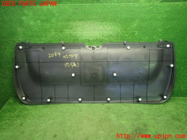 5UPJ-20841578]セレナ e-POWER(HFC27)バックドア内張り 中古_m0004.jpg