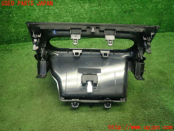 5UPJ-20847692]セレナ e-POWER(HFC27)内装トリム類2 中古_m0005.jpg