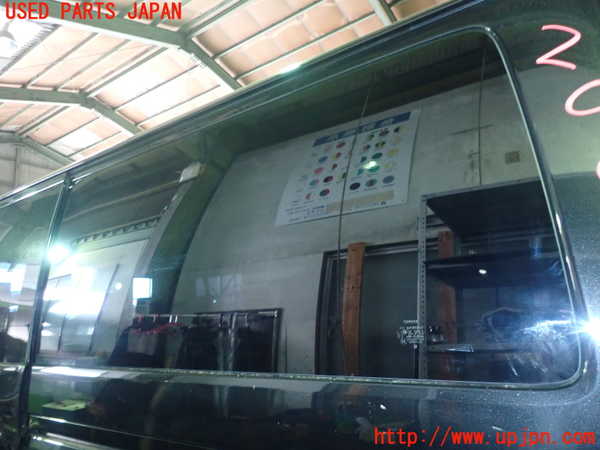 5UPJ-20851382]ハイエースバン200系(KDH206V)左クォーターガラス 43R-007953 中古_m0001.jpg
