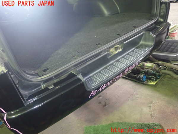5UPJ-20851610]ハイエースバン200系(KDH206V)リアバンパー 中古_m0004.jpg