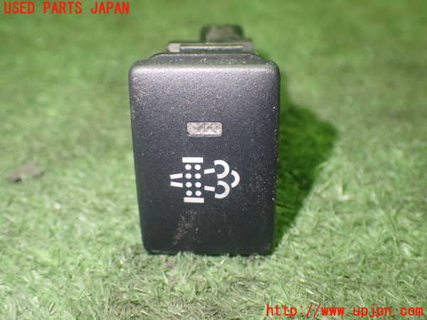 5UPJ-20856307]ハイエースバン200系(KDH206V)スイッチ2 (排ガス浄化) 中古_m0001.jpg