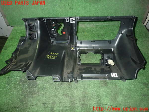 5UPJ-20857549]ハイエースバン200系(KDH206V)コンソール 中古_m0003.jpg