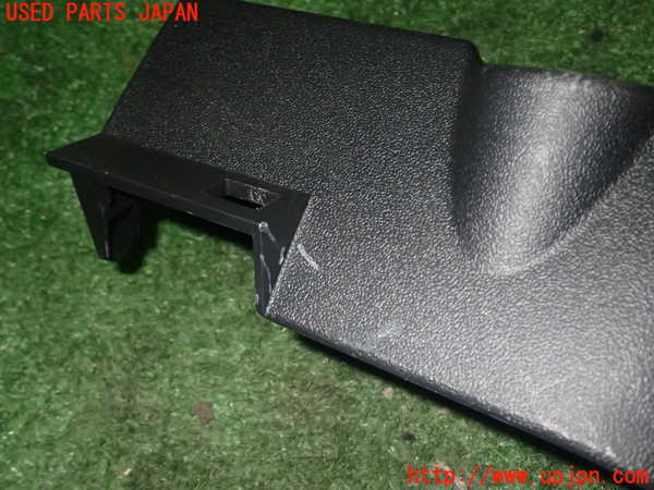 5UPJ-20857691]ハイエースバン200系(KDH206V)内装トリム類1 中古_m0003.jpg