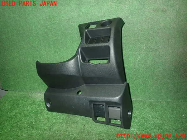 5UPJ-20857692]ハイエースバン200系(KDH206V)内装トリム類2 中古_m0001.jpg