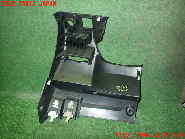 5UPJ-20857692]ハイエースバン200系(KDH206V)内装トリム類2 中古_m0002.jpg