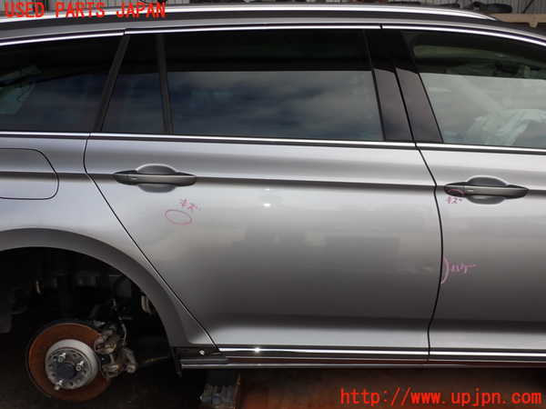 2UPJ-20881290]VW パサート(Passat) ヴァリアント(Variant)(3CDPC)右後ドア (43R-011090) 中古_m0001.jpg