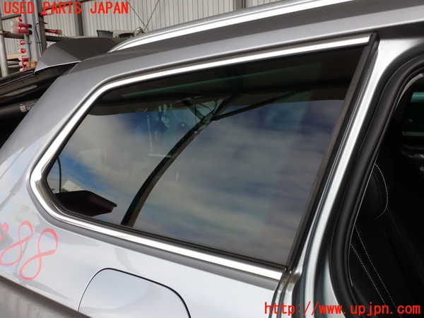 5UPJ-20881380]VW パサート(Passat) ヴァリアント(Variant)(3CDPC)右クォーターガラス (43R-004343) 中古_m0001.jpg