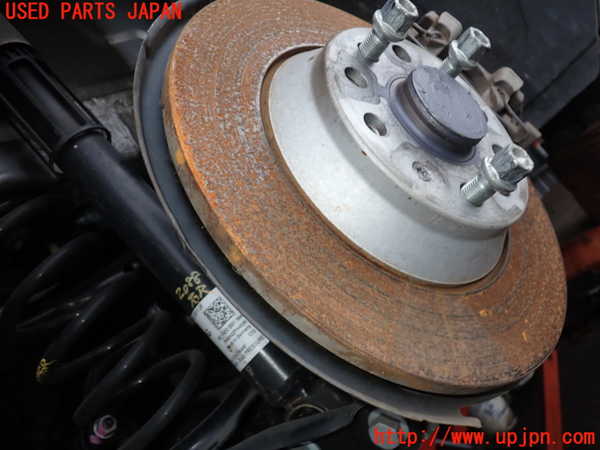 5UPJ-20884300]VW パサート(Passat) ヴァリアント(Variant)(3CDPC)右リアナックルハブ 中古_m0002.jpg