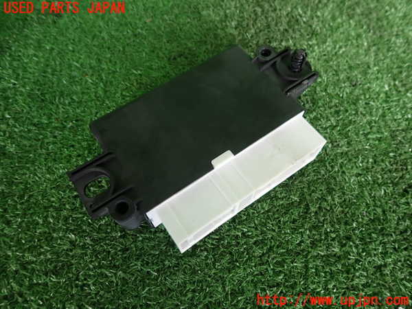 5UPJ-20886148]VW パサート(Passat) ヴァリアント(Variant)(3CDPC)コンピューター3 (パーキング) 中古_m0002.jpg