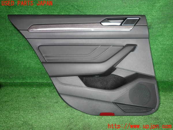 2UPJ-20881324]VW パサート(Passat) ヴァリアント(Variant)(3CDPC)左後ドア内張り 中古_m0001.jpg