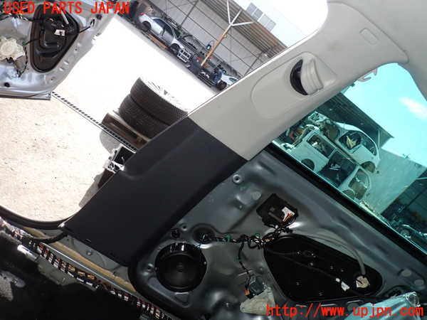 5UPJ-20887665]VW パサート(Passat) ヴァリアント(Variant)(3CDPC)右センターピラートリム 中古_m0001.jpg