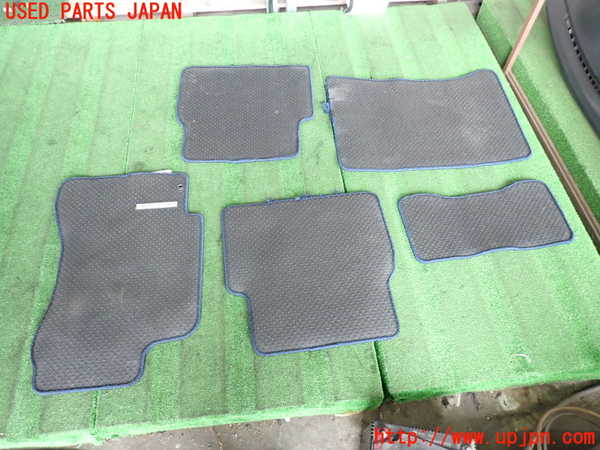 5UPJ-20897800]インプレッサ WRX-STi(GDB)(C型)フロアマット 中古_m0005.jpg