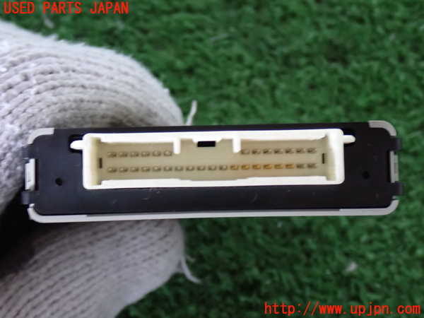 2UPJ-20906155]クラウン マジェスタ ハイブリッド(GWS214)コンピューター10 (89940-30330) 中古_m0002.jpg