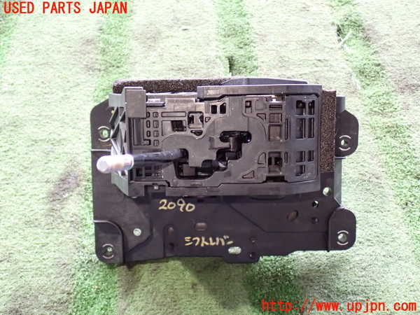 2UPJ-20907555]クラウン マジェスタ ハイブリッド(GWS214)ATシフトレバー 中古_m0001.jpg