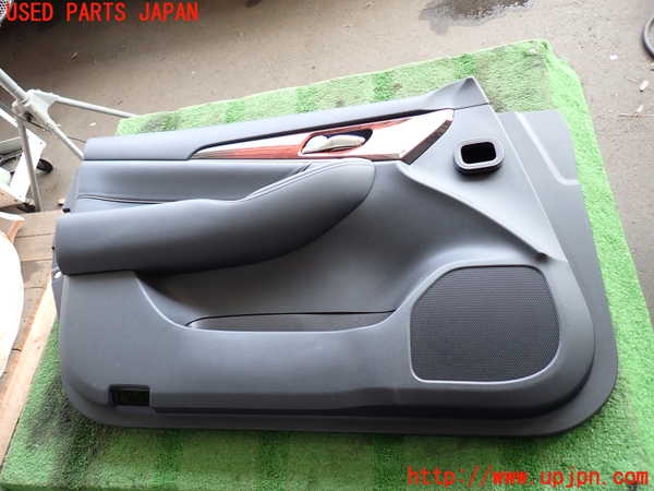 2UPJ-20901264]クラウン マジェスタ ハイブリッド(GWS214)左前ドア内張り 中古_m0001.jpg