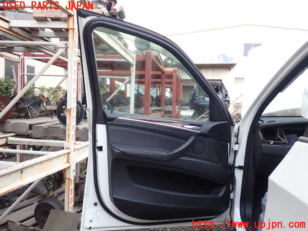 1UPJ-20921260]BMW X5 E70(ZW30S)左前ドア SEKURIT M50 中古_m0003.jpg