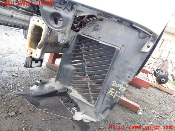 1UPJ-20921092]BMW X5 E70(ZW30S)左前フェンダーライナー 中古_m0001.jpg