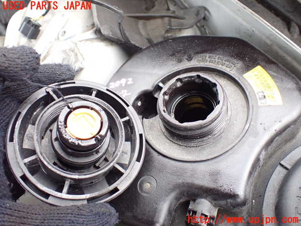 1UPJ-20922410]BMW X5 E70(ZW30S)ラジエータータンク 中古_m0002.jpg