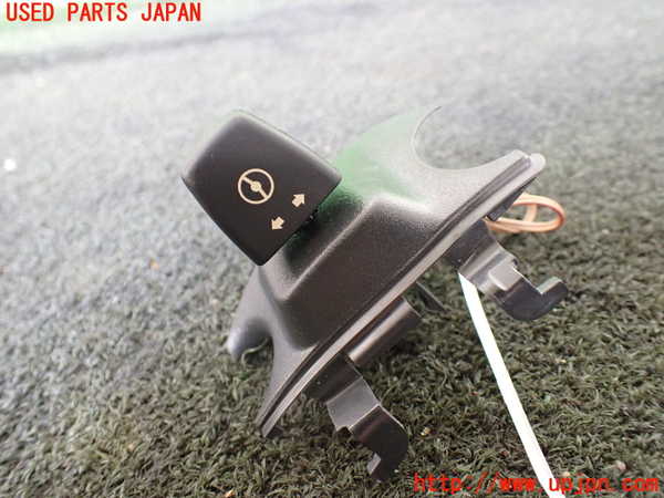 1UPJ-20926307]BMW X5 E70(ZW30S)スイッチ2 (ステアリング調整) 中古_m0001.jpg