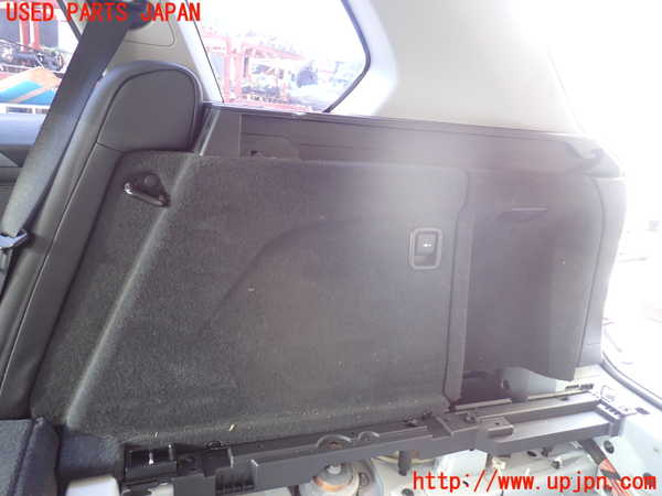 1UPJ-20927675]BMW X5 E70(ZW30S)右リアピラートリム 中古_m0004.jpg