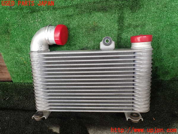 5UPJ-20952451]ハイエースバン200系(KDH201V)インタークーラー1 中古_m0002.jpg