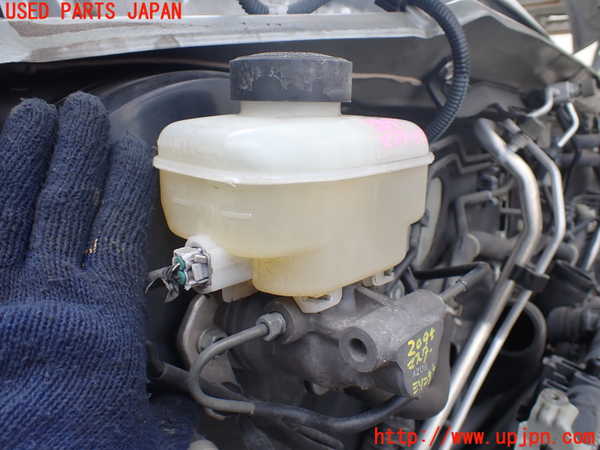 5UPJ-20954050]ハイエースバン200系(KDH201V)ブレーキマスターシリンダー 中古_m0001.jpg