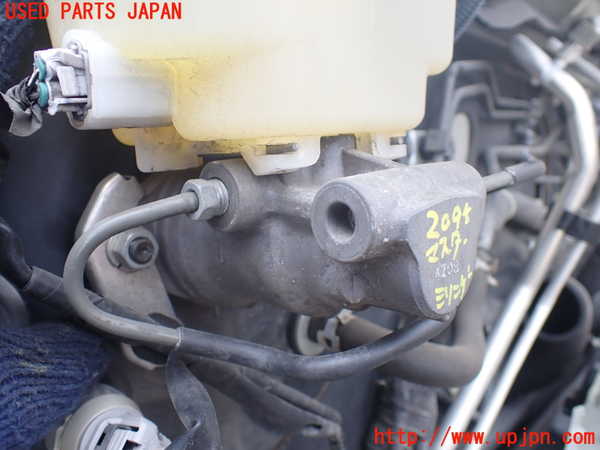 5UPJ-20954050]ハイエースバン200系(KDH201V)ブレーキマスターシリンダー 中古_m0003.jpg