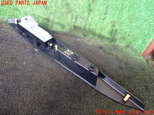 5UPJ-20956240]ハイエースバン200系(KDH201V)右前パワーウィンドウスイッチ 中古_m0003.jpg