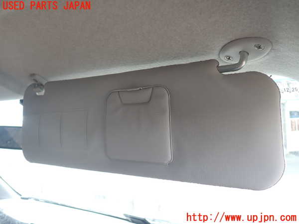 5UPJ-20957625]ハイエースバン200系(KDH201V)室内サンバイザー右側 中古_m0002.jpg