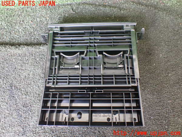 5UPJ-20957810]ハイエースバン200系(KDH201V)ドリンクホルダー 中古_m0003.jpg
