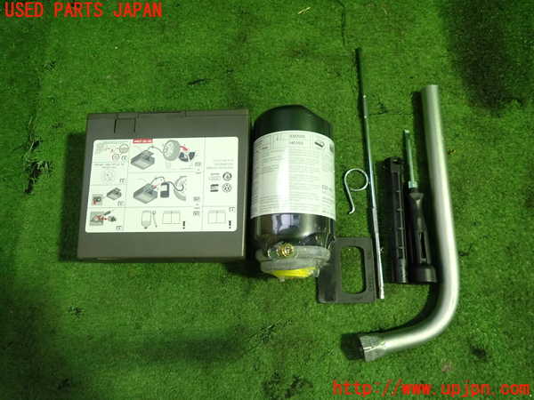 1UPJ-20967805]アウディ・A7 スポーツバック(4GCREC)車載工具 中古_m0001.jpg