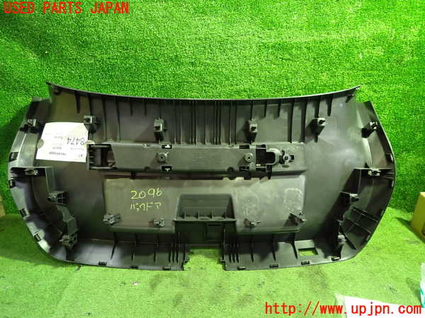 1UPJ-20961578]アウディ・A7 スポーツバック(4GCREC)バックドア内張り 中古_m0003.jpg