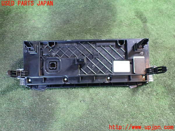 5UPJ-20976066]アルファード(AGH30W)エアコンスイッチ1 中古_m0003.jpg
