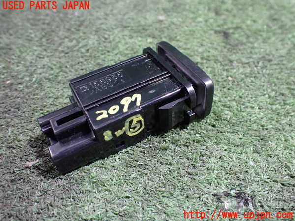 5UPJ-20976310]アルファード(AGH30W)スイッチ5 (バックドア) 中古_m0002.jpg