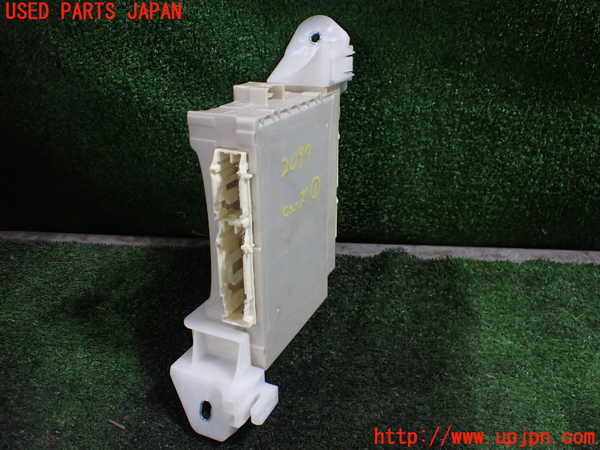 5UPJ-20976741]アルファード(AGH30W)ヒューズボックス1 中古_m0001.jpg