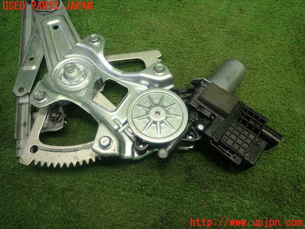 5UPJ-20981266]GR86(BRZ)(ZN8)左前レギュレーターモーター 中古_m0003.jpg