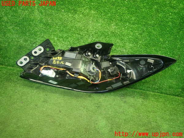 5UPJ-20981536]GR86(BRZ)(ZN8)左テールランプ 【ジャンク】_m0003.jpg