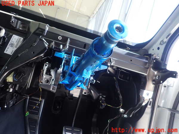 1UPJ-20994260]アウディ・A4(8WDEM)ステアリングシャフト 中古_m0002.jpg