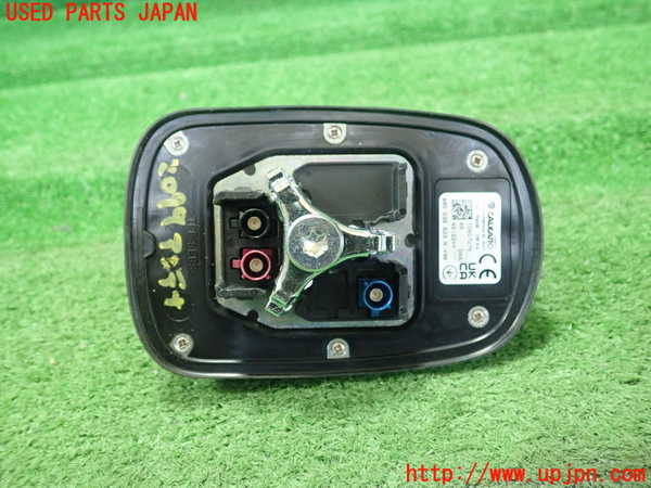 5UPJ-20996550]アウディ・A4(8WDEM)アンテナ 中古_m0003.jpg