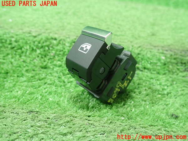 5UPJ-20996245]アウディ・A4(8WDEM)左前パワーウィンドウスイッチ 中古_m0002.jpg
